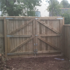 Gate to match feather edge fencing